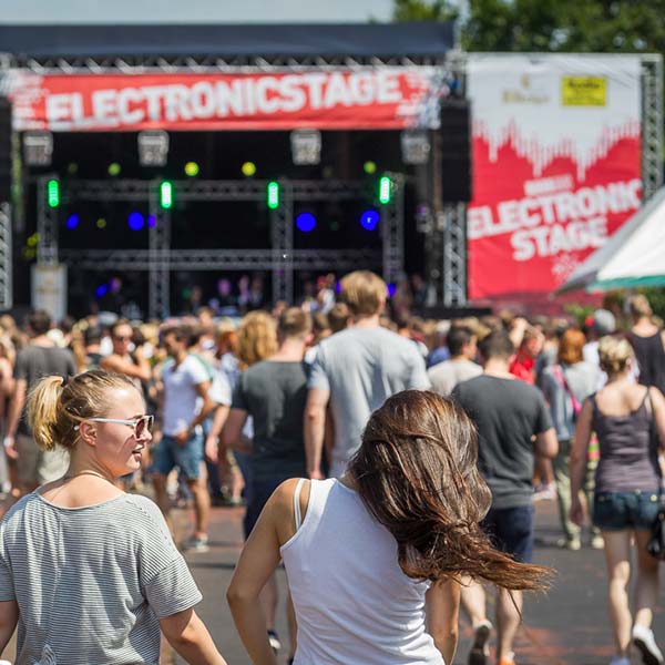 rockaue_bühnenbranding